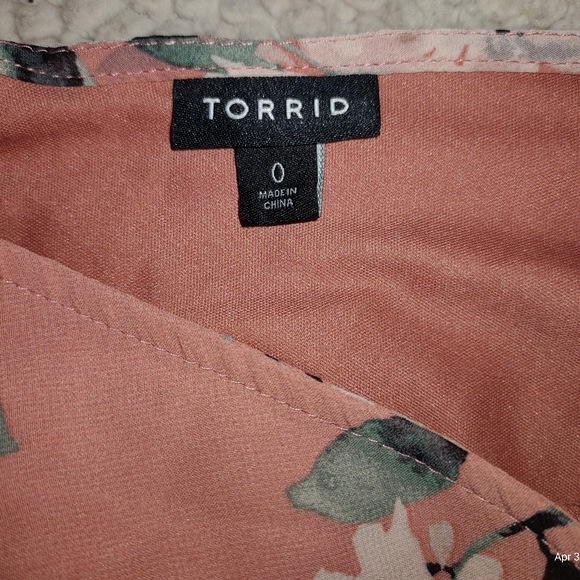 Torrid Chiffon Ruffle Dress 0 Plus - Picture 5 of 6